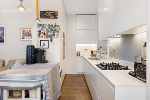 2 bedroom apartment for sale, London W14