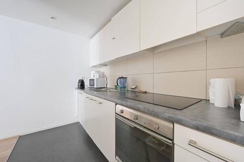 2 bedroom flat for sale, Corona Building, Canary Wharf, London, E14