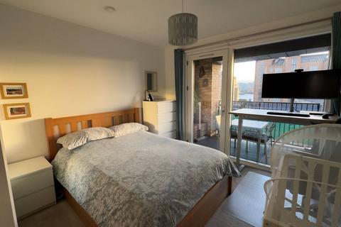 1 bedroom flat for sale, Westferry Road, Isle Of Dogs, LONDON, E14