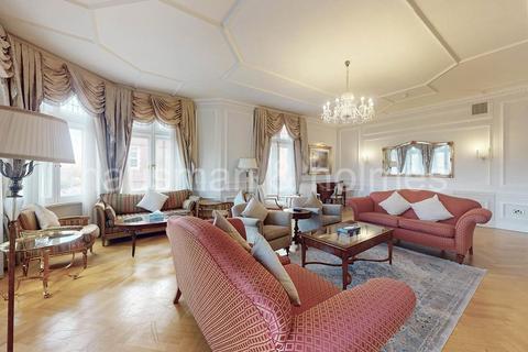 6 bedroom flat for sale, Cumberland House, Kensington Road, W8