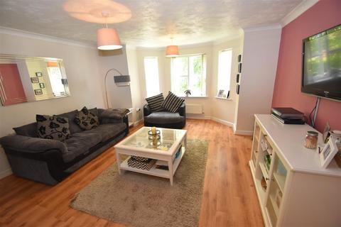 2 bedroom apartment to rent, Ladybower Close,  Upton, Wirral