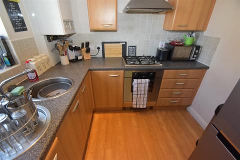 2 bedroom apartment to rent, Ladybower Close,  Upton, Wirral