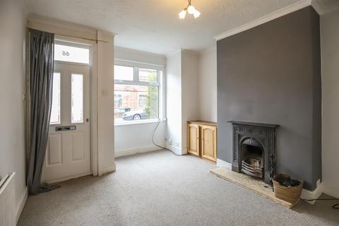 2 bedroom terraced house to rent, Harley Road, Sale