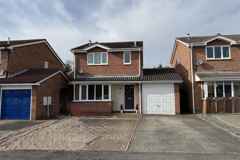 3 bedroom detached house for sale, Herrick Close, Leicester LE19