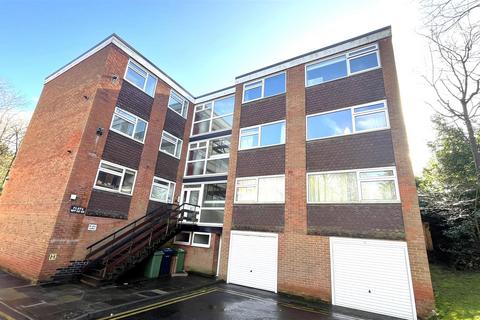 2 bedroom flat for sale, Salisbury Close, Birmingham B13