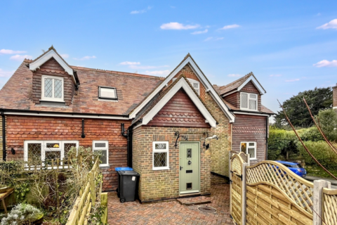 3 bedroom detached house to rent, Turners Hill RH10