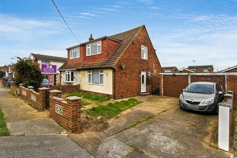 3 bedroom semi-detached house for sale, Margraten Avenue, Canvey Island SS8