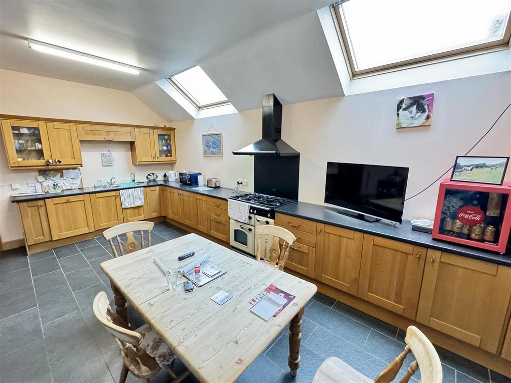 Kitchen/living/dining room