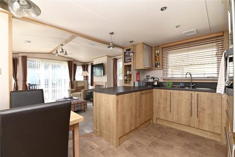 2 bedroom park home for sale, Chestnut, Hoburne Bashley Holiday Park, New Milton, Hampshire, BH25