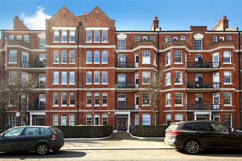 3 bedroom flat to rent, Albert Bridge Road, SW11