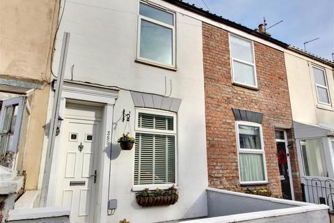 2 bedroom terraced house for sale, Grovehill Road, Beverley