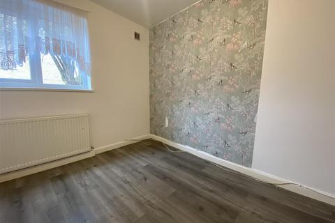 2 bedroom apartment to rent, Forest Road, London