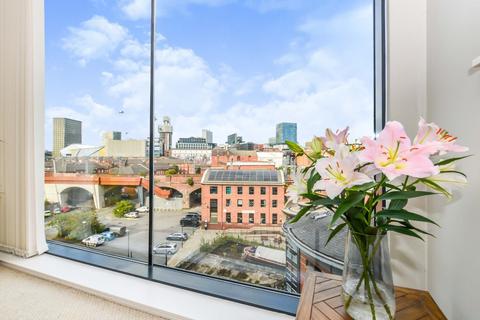 2 bedroom flat for sale, Potato Wharf, 37 Saville, Castlefield, Manchester, M3