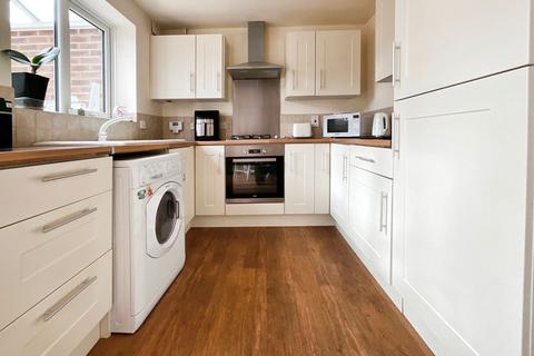 3 bedroom semi-detached house for sale, Darien Way, Leicester LE3