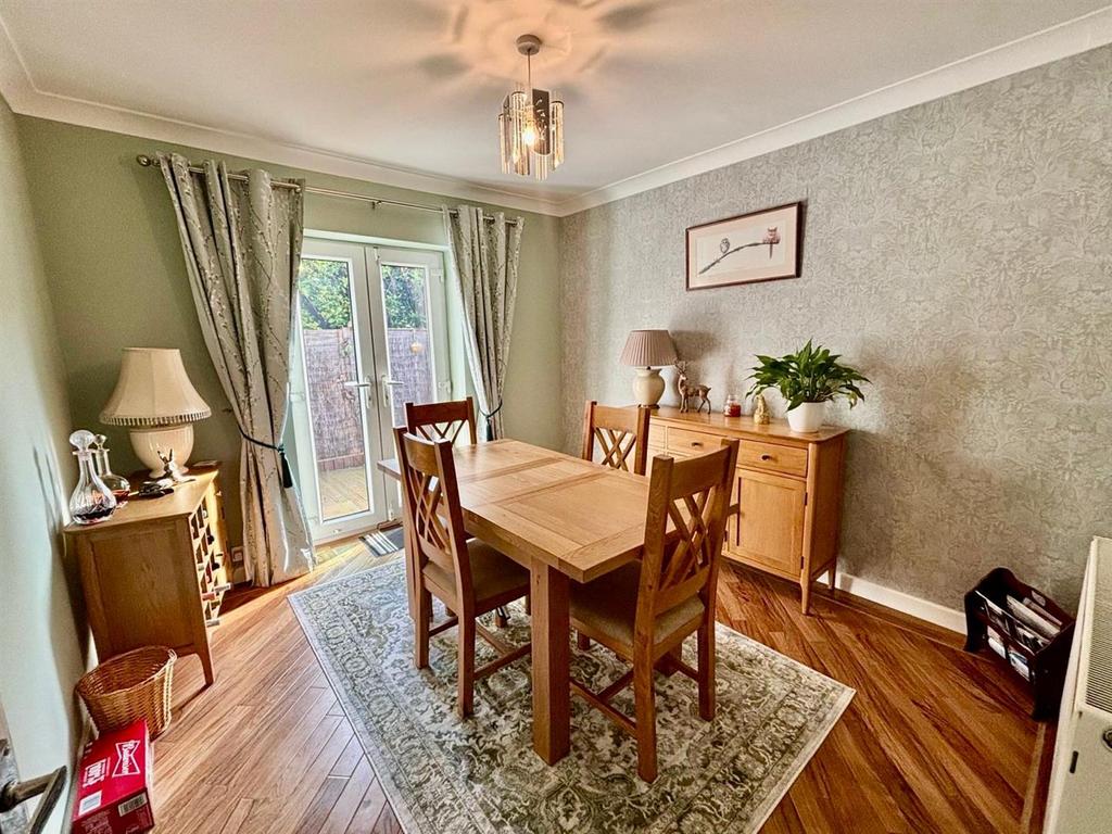 Dining Room/ 3rd Bedroom