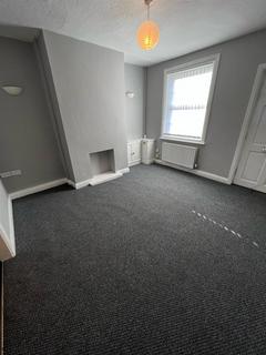 2 bedroom house to rent, Half Street, Macclesfield SK11