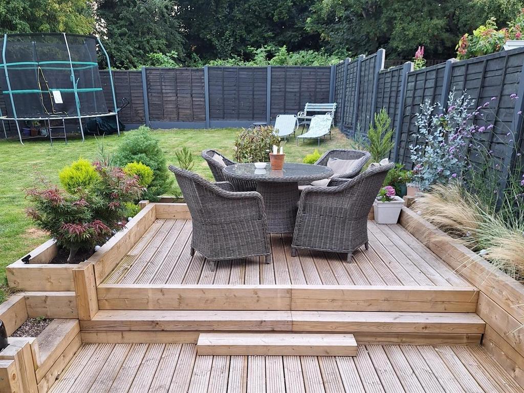 Garden (Summer)
