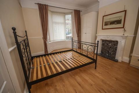 2 bedroom flat for sale, Mowbray Road, South Shields