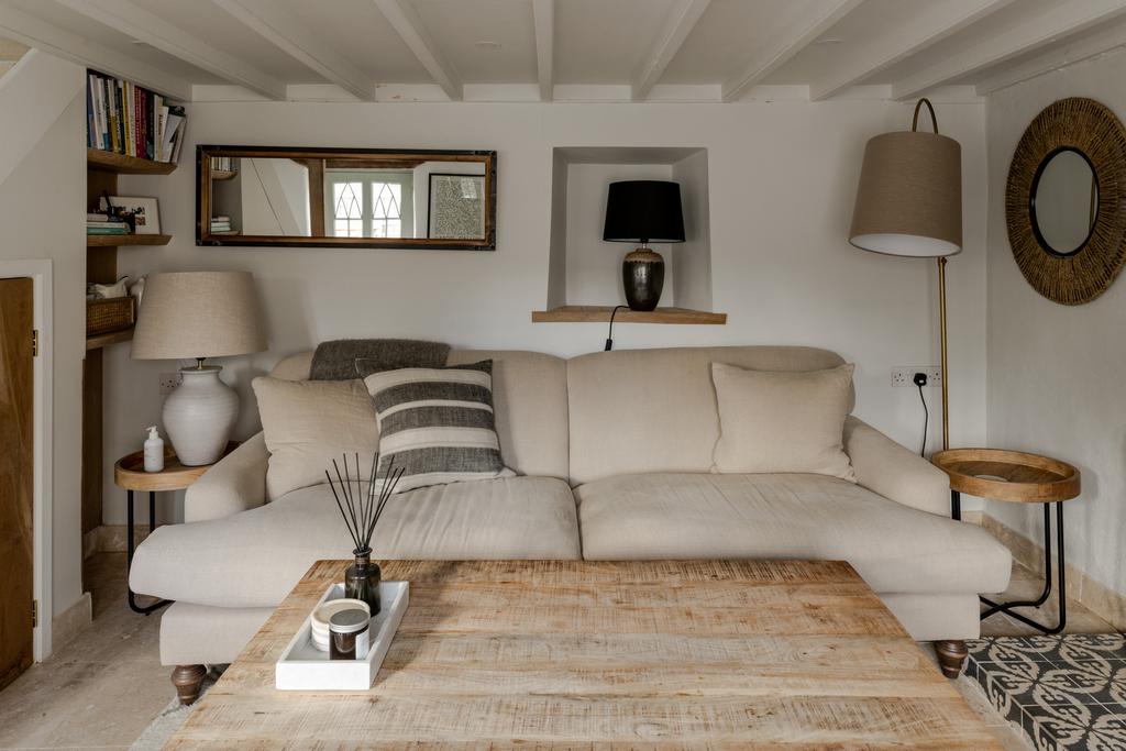 266974   20250228 rose cottage gweek inigo 18 h...