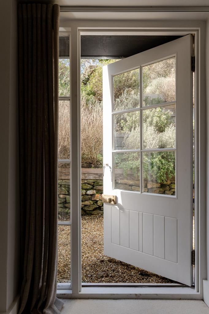 267014   20250228 rose cottage gweek inigo 58 h...