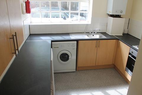 4 bedroom flat to rent, 164 North Sherwood Street, Nottingham, NG1 4EF