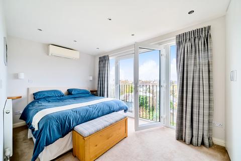 91 Durlston Road, Kingston Upon Thames, KT2 5RS