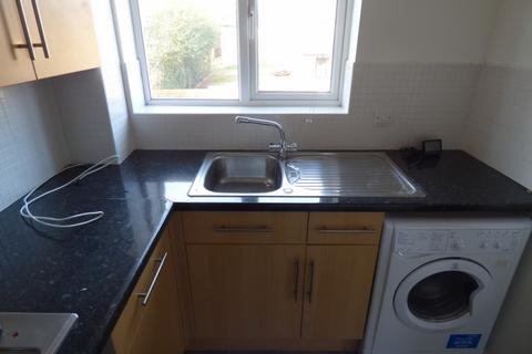 2 bedroom flat to rent, Luton LU4