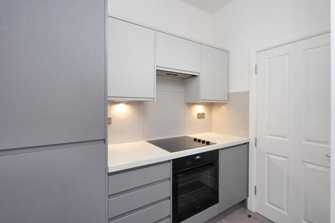 2 bedroom flat to rent, Bath House, Bath Terrace, London, SE1