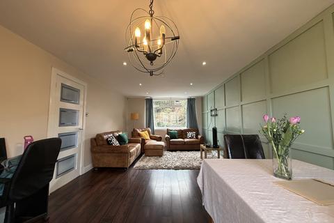 undefined, Lindsay Loan, Lanark, ML11