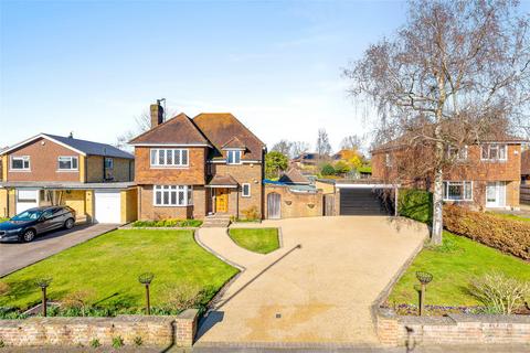 3 bedroom detached house for sale, London Road South, Merstham, Redhill, Surrey, RH1