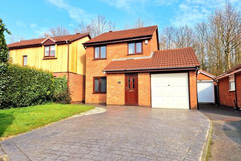 3 bedroom detached house to rent, The Pennines, Preston PR2