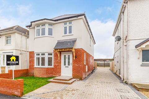 3 bedroom detached house for sale, Kingswell road, Bournemouth, BH10