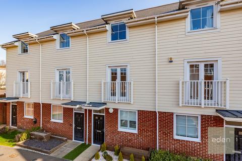 9 Hambrook Road, Snodland, ME6 5SQ