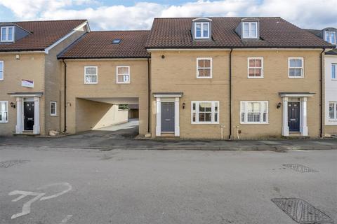 4 bedroom link detached house for sale, Abbots Gate, Bury St. Edmunds