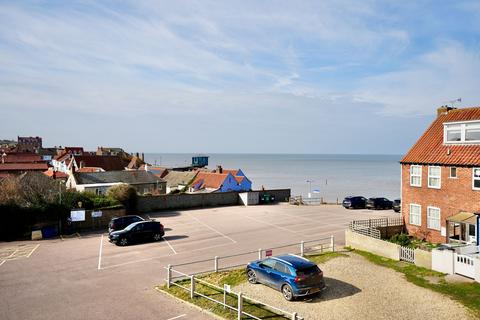 2 bedroom apartment for sale, Cliff Road, Sheringham, NR26