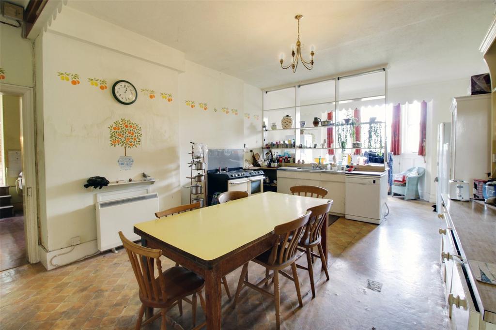 Kitchen/Breakfast Rm