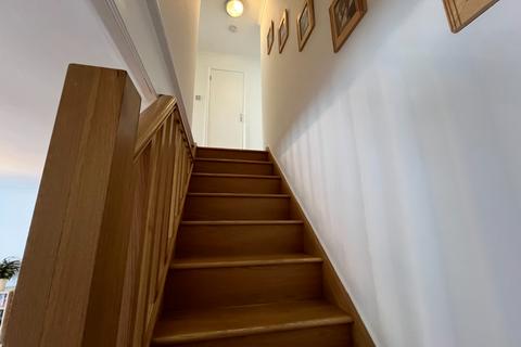 6 Sheepcote Close, Hounslow, TW5 9RH