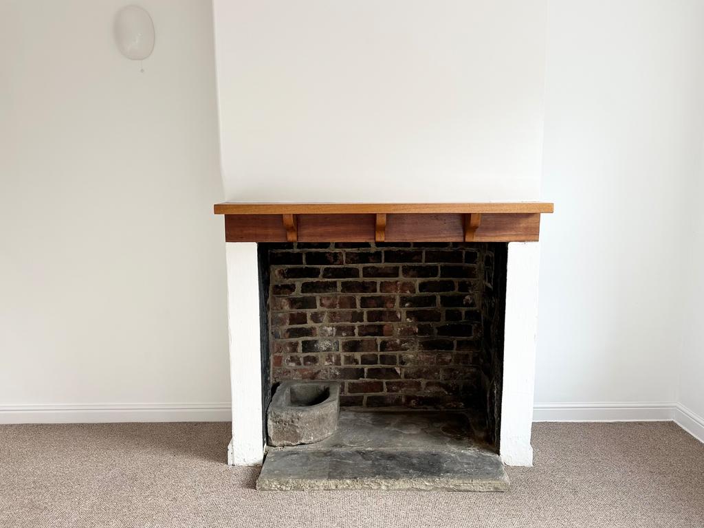 Photograph 4