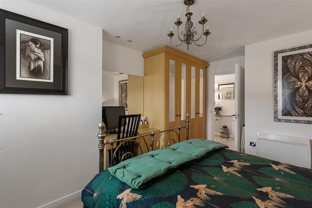 9 Masters House 7.jpg