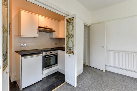 1 bedroom flat to rent, 4, 50 Crescent Road, Worthing BN11