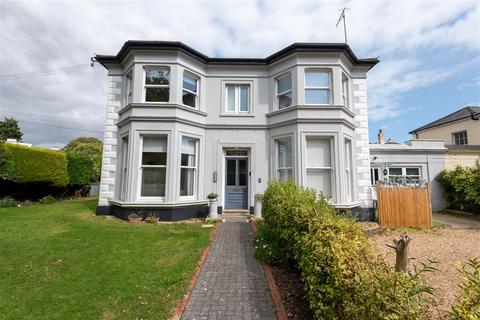 undefined, 4, 50 Crescent Road, Worthing BN11
