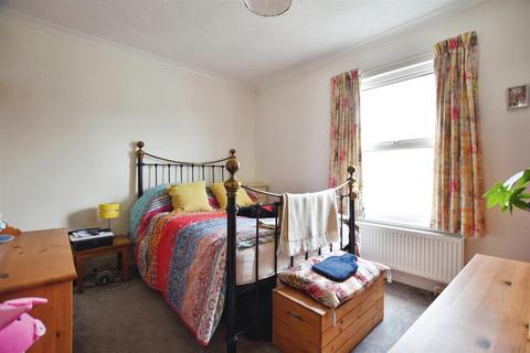 2 bedroom end of terrace house to rent, Vine Street, Stamford