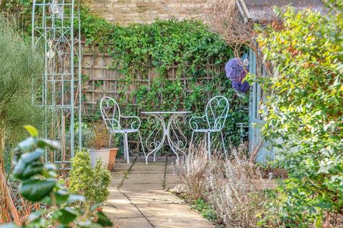 4 bedroom detached house for sale, Frisby Lane, South Luffenham