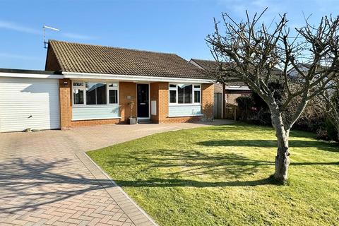 2 bedroom bungalow for sale, The Fairway, Braunton EX33