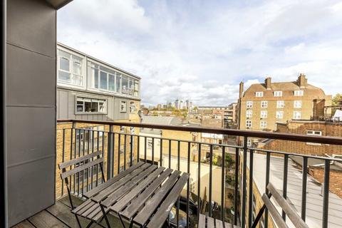 1 bedroom flat for sale, Corben Mews, London SW8