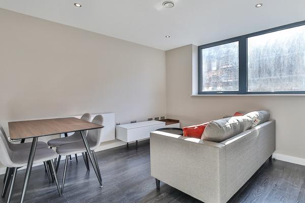 Apartment in Sheffield, South Yorkshire - View 4