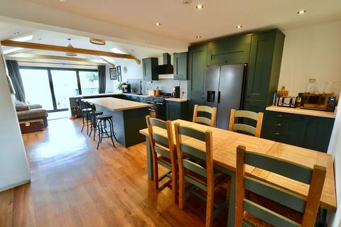 4 Grange Road, Bretforton, Evesham, WR11 7HR