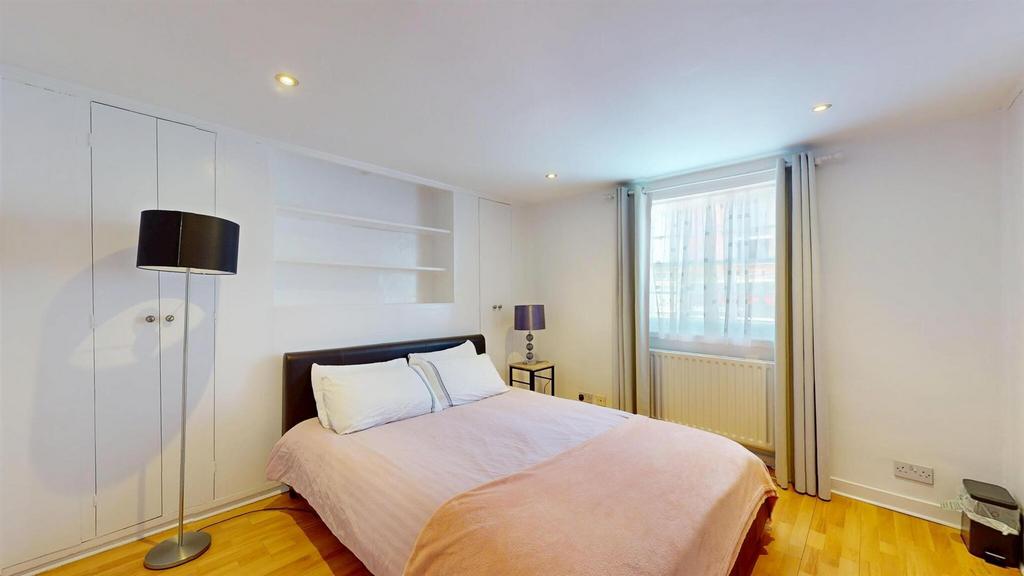 18 KRbedroom2.jpg