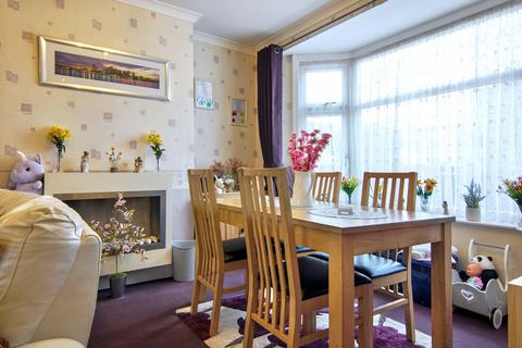 9 Chestnut Tree Avenue, Coventry, CV4 9FZ