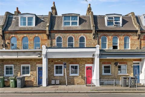 3 bedroom apartment for sale, Milkwood Road, London, SE24